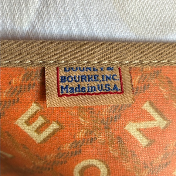 Vintage Dooney & Bourke Shoulderbag - Picture 8 of 11